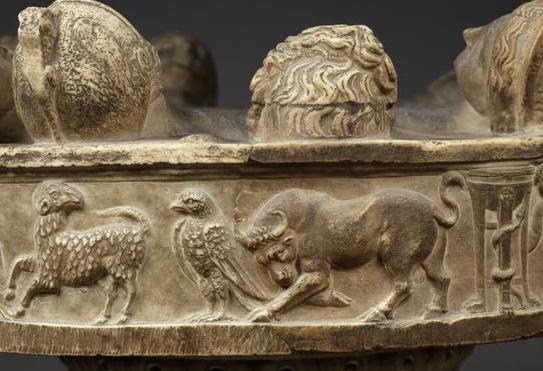Hortus Hesperidum / Ὁ κῆπος Ἑσπερίδων Altar de los doce dioses