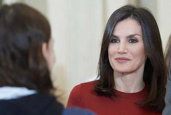 Queen Letizia wore Hugo Boss Trima cropped wide-leg trousers and Hugo Boss Frankie cuff-detail wool sweater. King Felipe and Queen Letizia