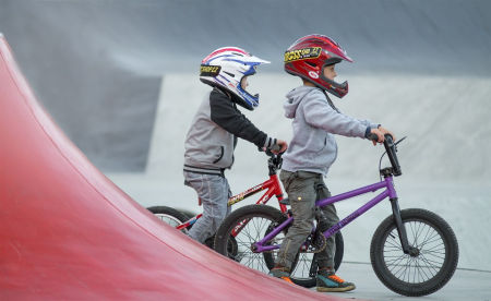 radioactiviteit zegevierend fort Goedkope BMX fietsen voor kinderen | FIETSEN 2023