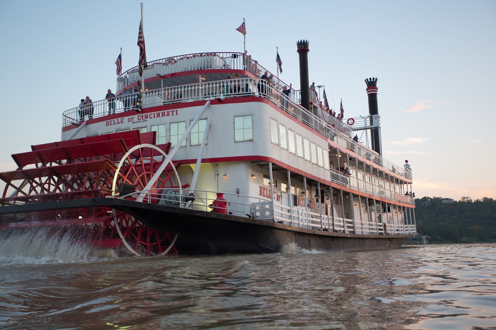 riverboat cruise new england