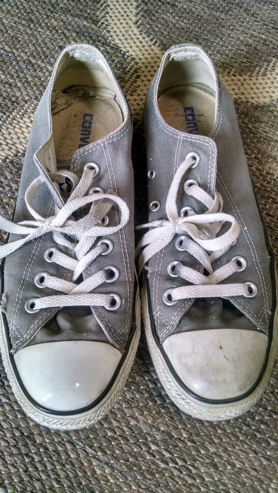 MishMashers: How To Clean Your Kicks (Shoes)