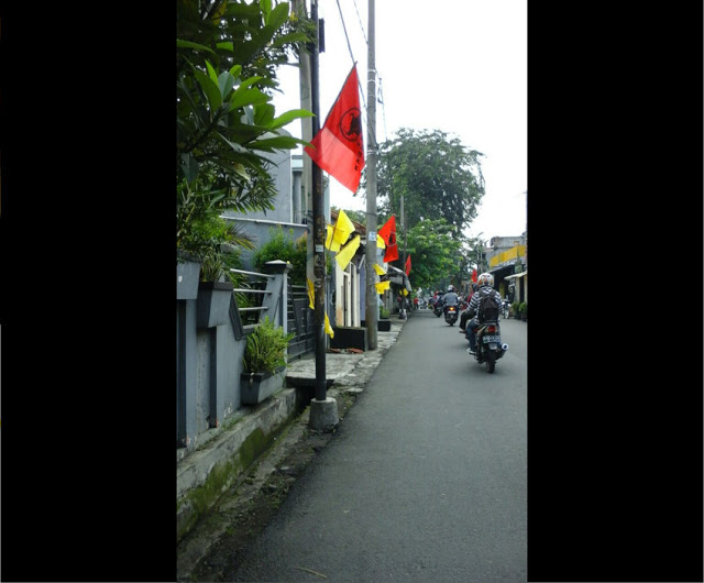 Djarot Kampanye di Kebon Jeruk, Warga Malah Pasang Bendera Kematian di Sepanjang Jalan