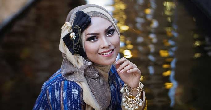 25+ Foto Wanita Keren Kekinian