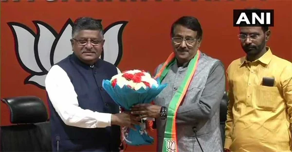 Congress leader Tom Vadakkan joins BJP, says ‘hurt by party’s stand on armed forces’, BJP, Politics, Congress, Lok Sabha, Election, Prime Minister, Narendra Modi, Trending, National