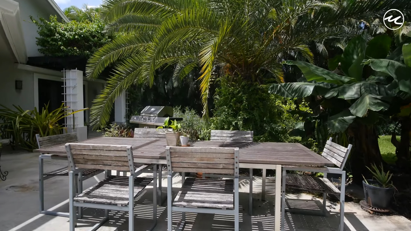 15 Photos vs. 13782 Pine Villa Ln, Fort Myers, FL vs. Home Interior Design Tour