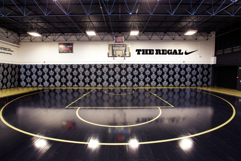 Trendciero Nike + Hotel The Regal Basketball Court (London)