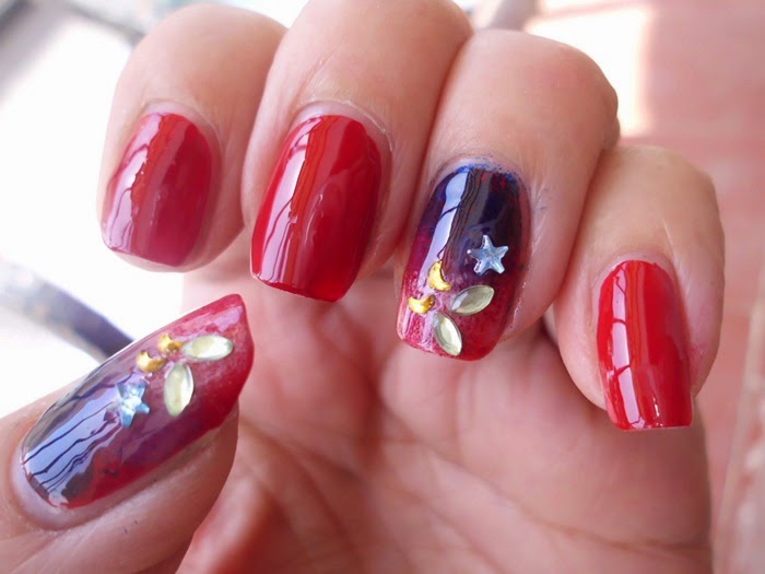 nails art con decoraciones