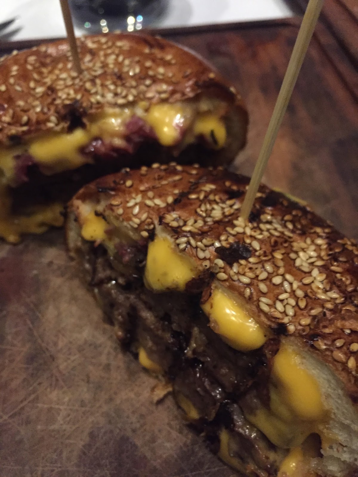 NusrEt Steakhouse 2tek1çift Neredeyiz?