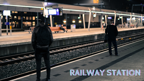 Essay on a scene at railway station for class 8 image