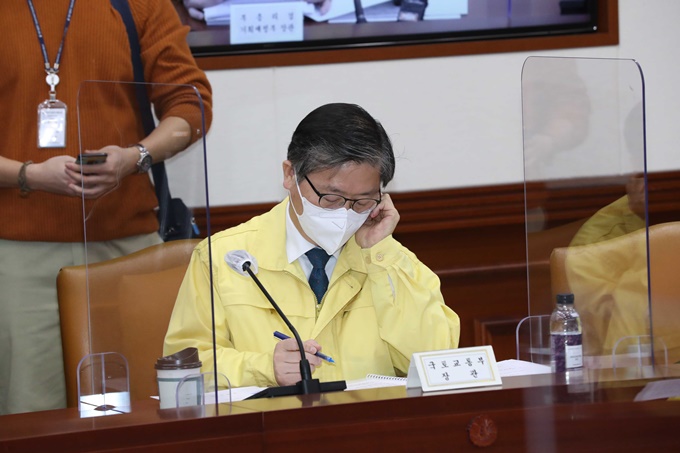 이 이미지는 대체 속성이 비어있습니다. 그 파일 이름은 origin_%25EC%2583%259D%25EA%25B0%2581%25EC%2597%2590%25EC%259E%25A0%25EA%25B8%25B4%25EB%25B3%2580%25EC%25B0%25BD%25ED%259D%25A0%25EA%25B5%25AD%25ED%2586%25A0%25EA%25B5%2590%25ED%2586%25B5%25EB%25B6%2580%25EC%259E%25A5%25EA%25B4%2580.jpg입니다