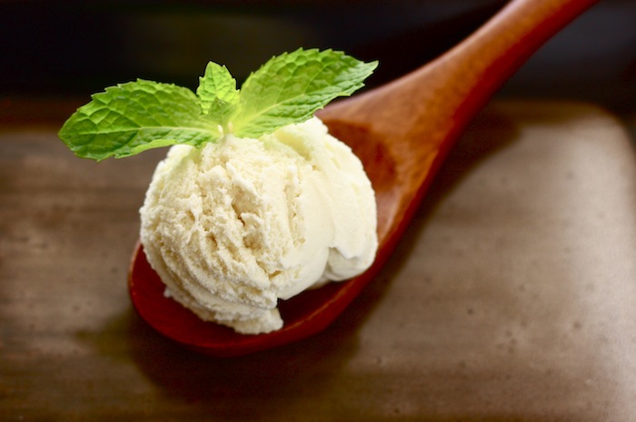 the best fennel homemade ice cream recipe with mint leaf