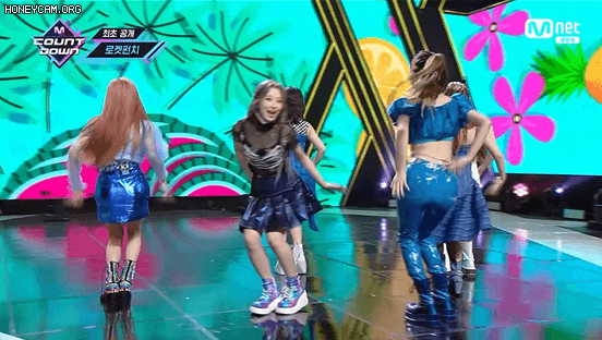 지난주 컴백한 로켓펀치 JUICY 엠카 움짤 .gif | 인스티즈