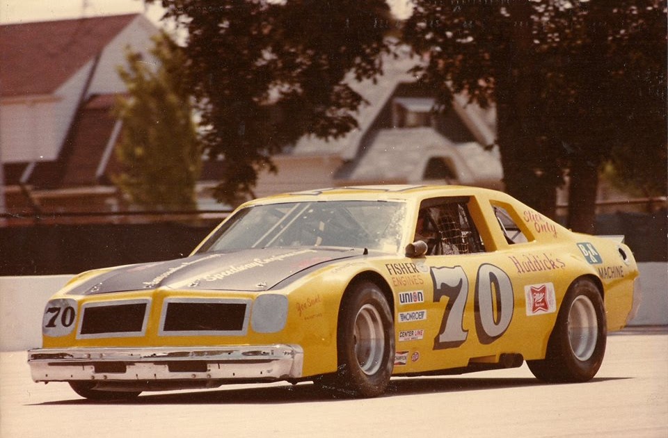 Midwest Racing Archives: 1980 - Ruttman Defeats Wallace’s Red Car