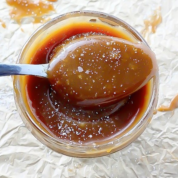 6-Minute Small Batch Salted Caramel Sauce #Dessert #YummyDessert