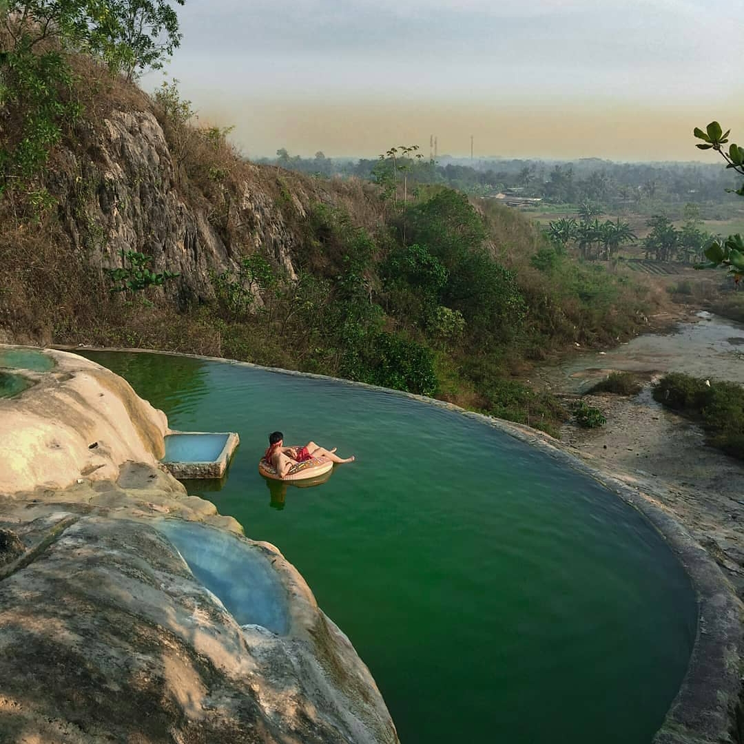 Lokasi dan Tiket Masuk Pemandian Air Panas Gunung Panjang Bogor