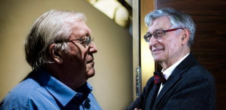Protesta de más de setenta asociaciones andaluzas por la Memoria Histórica y de los catedráticos de historia Paul Preston y Ángel Viñas Protesta de más de setenta asociaciones andaluzas por la Memoria Histórica y de los catedráticos de historia Paul Preston y Ángel Viñas