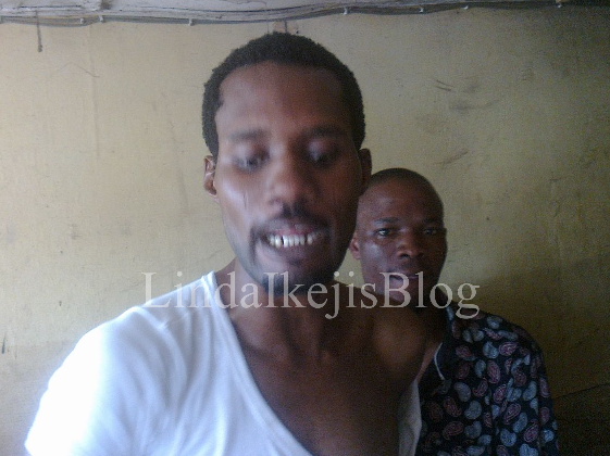 a Exclusive update: See photos of movie producer, Seun Egbegbe in a police cell in Lagos