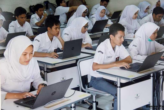 Contoh Soal Informasi Tersurat Teks UN SMA/MA Tahun 2020 Contoh Soal Informasi Tersurat Teks UN SMA/MA Tahun 2020