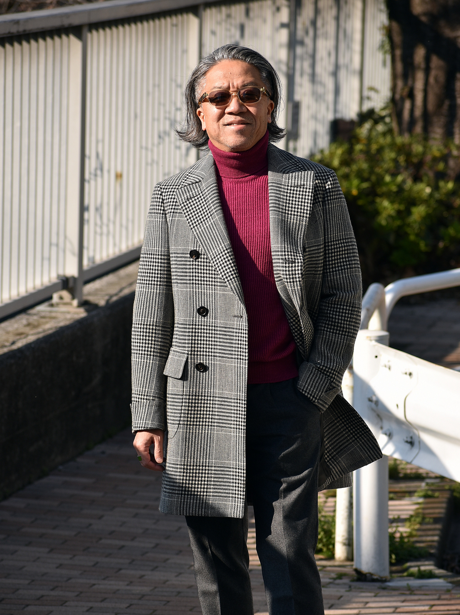 40代メンズの冬アウターはダウンジャケットよりコートです