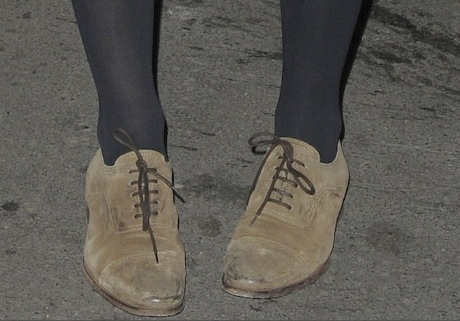 Celebrity Legs and Feet in Tights: Keira Knightley`s Legs and Feet in ...