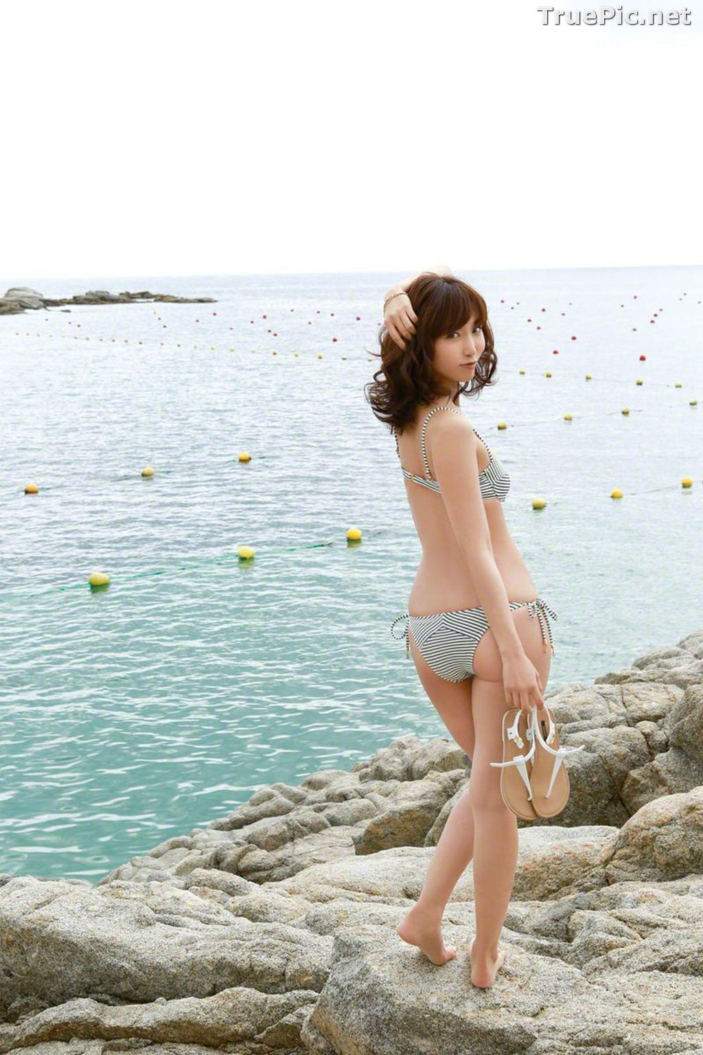 Image Wanibooks No.125 – Japanese Gravure Idol and Singer – Risa Yoshiki - TruePic.net - Picture-96