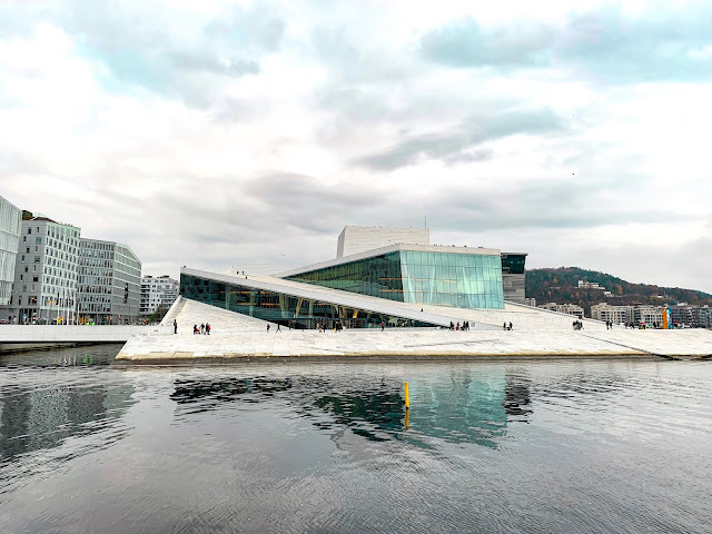 Czy warto pojechać do Norwegii? Dlaczego trzeba odwiedzić ten skandynawski cud natury? Poznaj 6 powodów, które przekonają Cię do wizyty w Królestwie Norwegii.