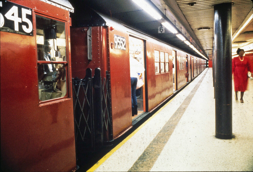 50 Rare and Interesting Photographs of the New York City Subway in the