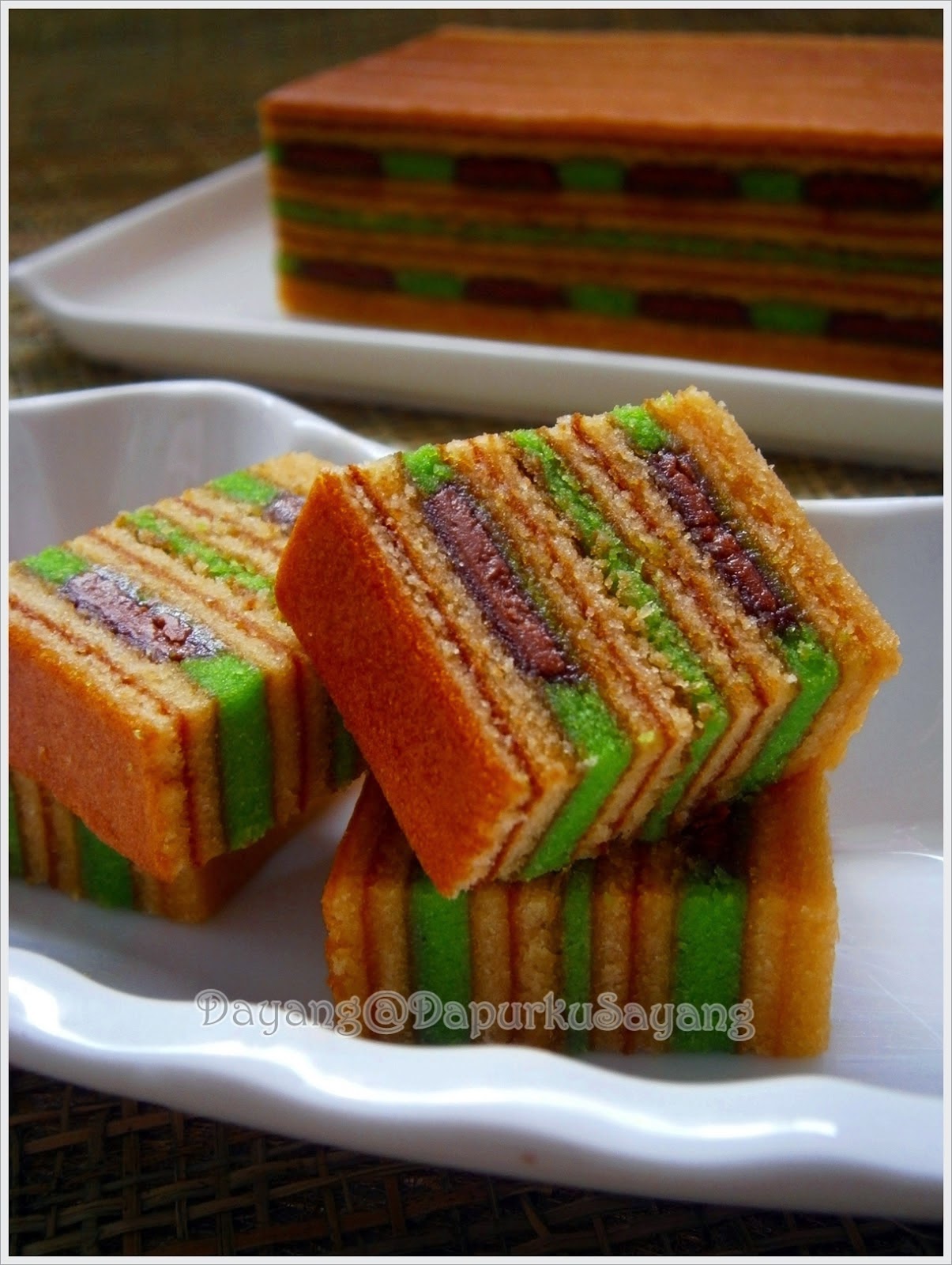 jom-kedapur: Resepi Kek Lapis Sarawak - Kek Lapis Coklat Cadbury