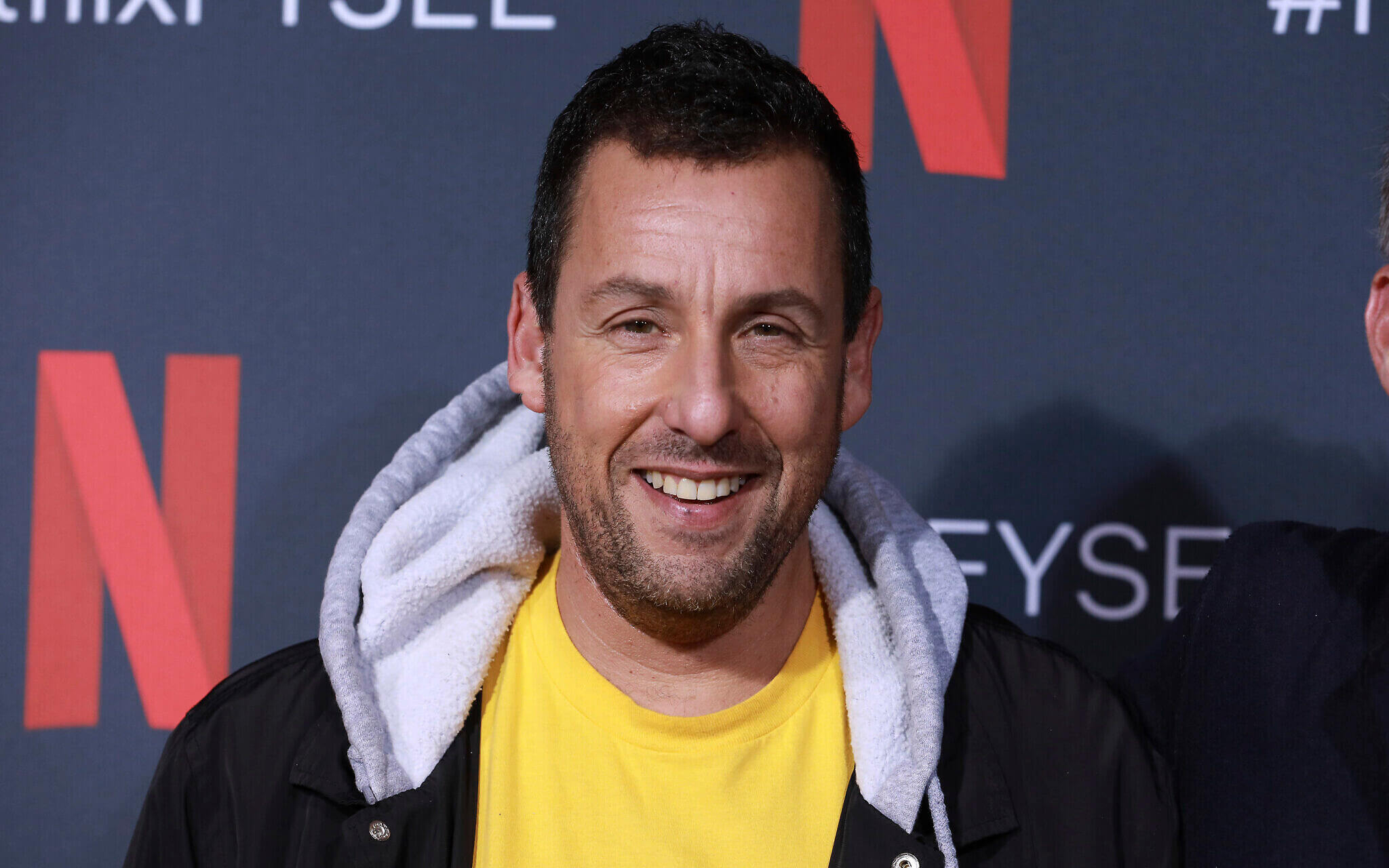 Adam Sandler diz que a Netflix pediu a ele para não ambientar seu novo