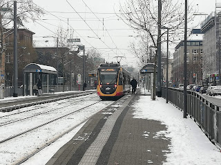 Трамвай-поезд очень популярен среди жителей Карлсруэ и окресностей