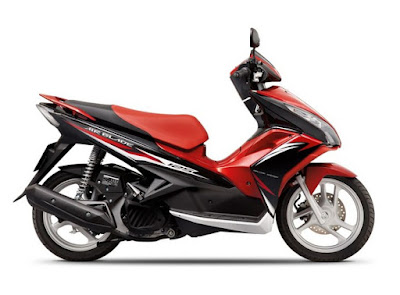 Specs and features of the latest Honda Air Blade 125 - Dictionary ...