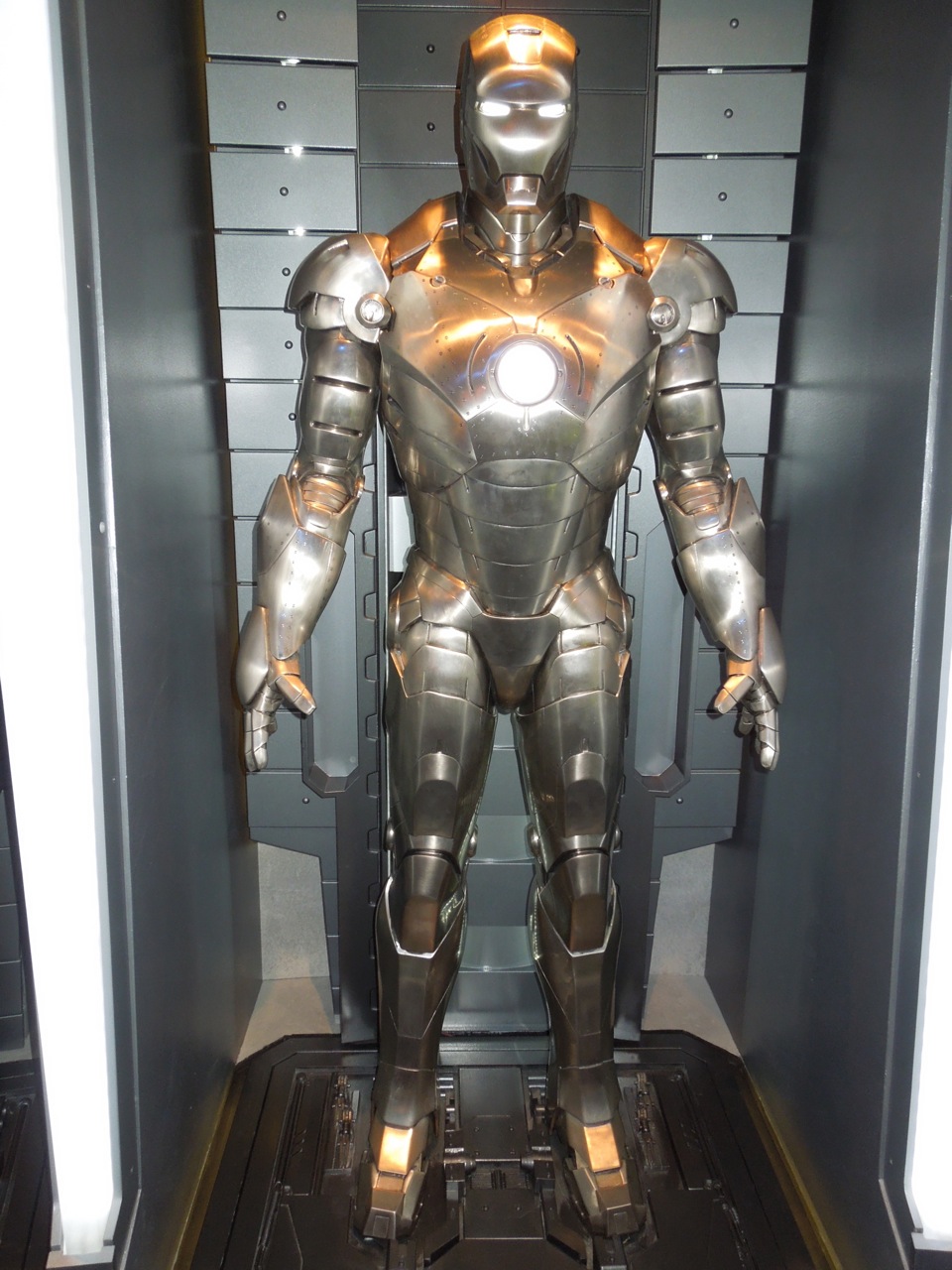 Hollywood Movie Costumes and Props Iron Man 3 Mark II suit on display
