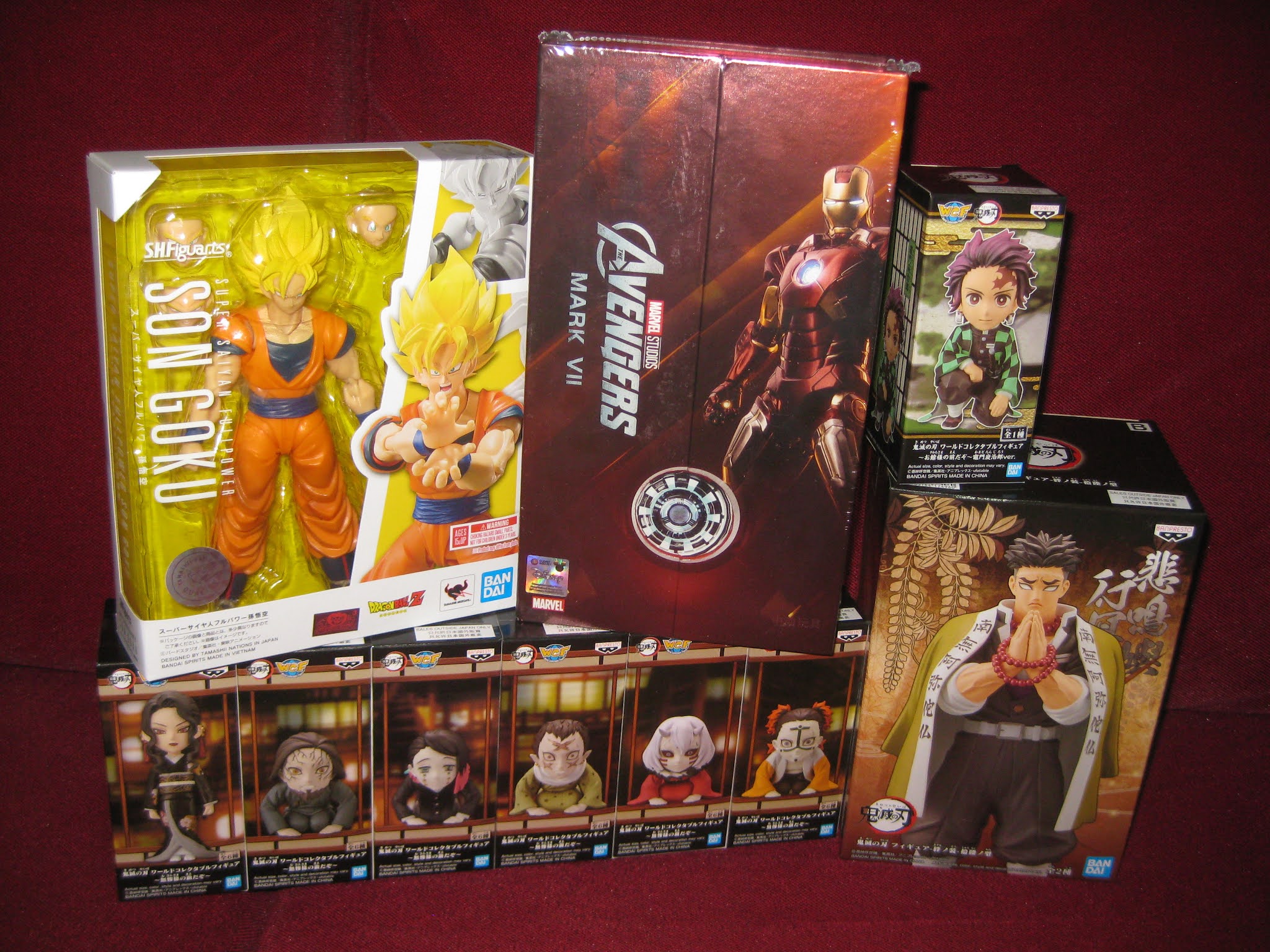 deSMOnd Collection: Mostly Japanese anime figures...
