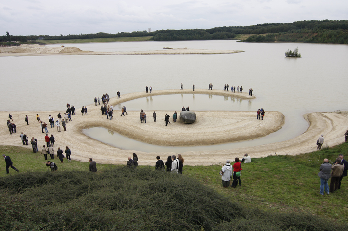 Pin By Ziggy Jacobs On Kippen Duiven Filipino Art Philippine