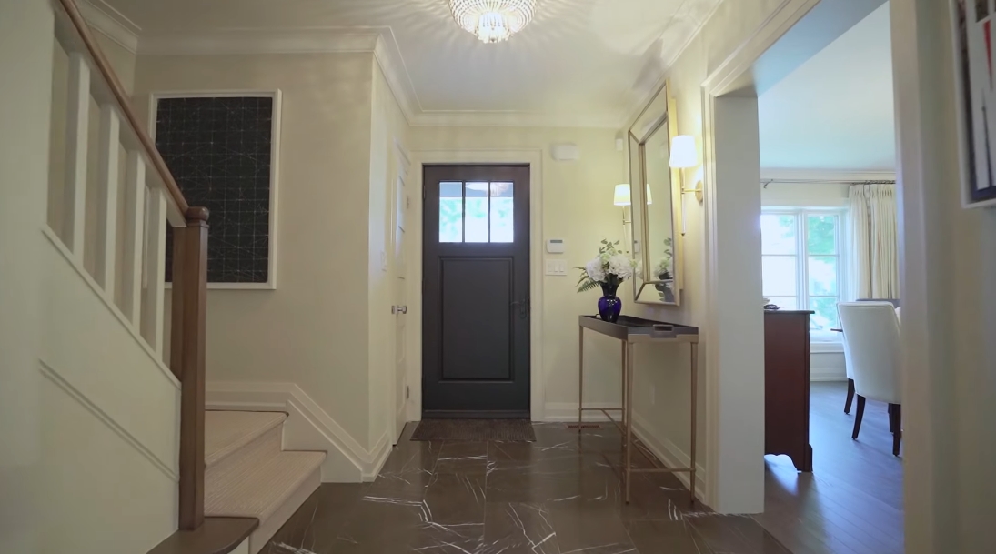 23 Photos vs. 6 Mcclinchy Ave, Toronto Interior Design Luxury Home Tour