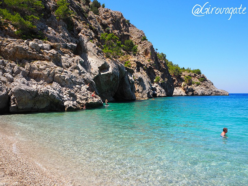 ahata spiaggia karpathos