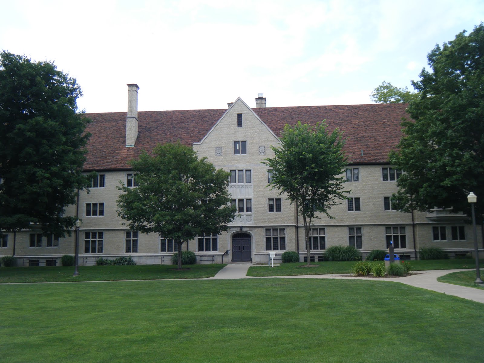 The First Year College of Wooster The Residence (Res) Hall Part I