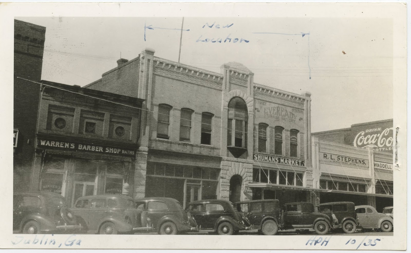 IMAGES OF OUR PAST MIDDLE OF NORTHWEST SIDE OF 100 BLOCK OF W