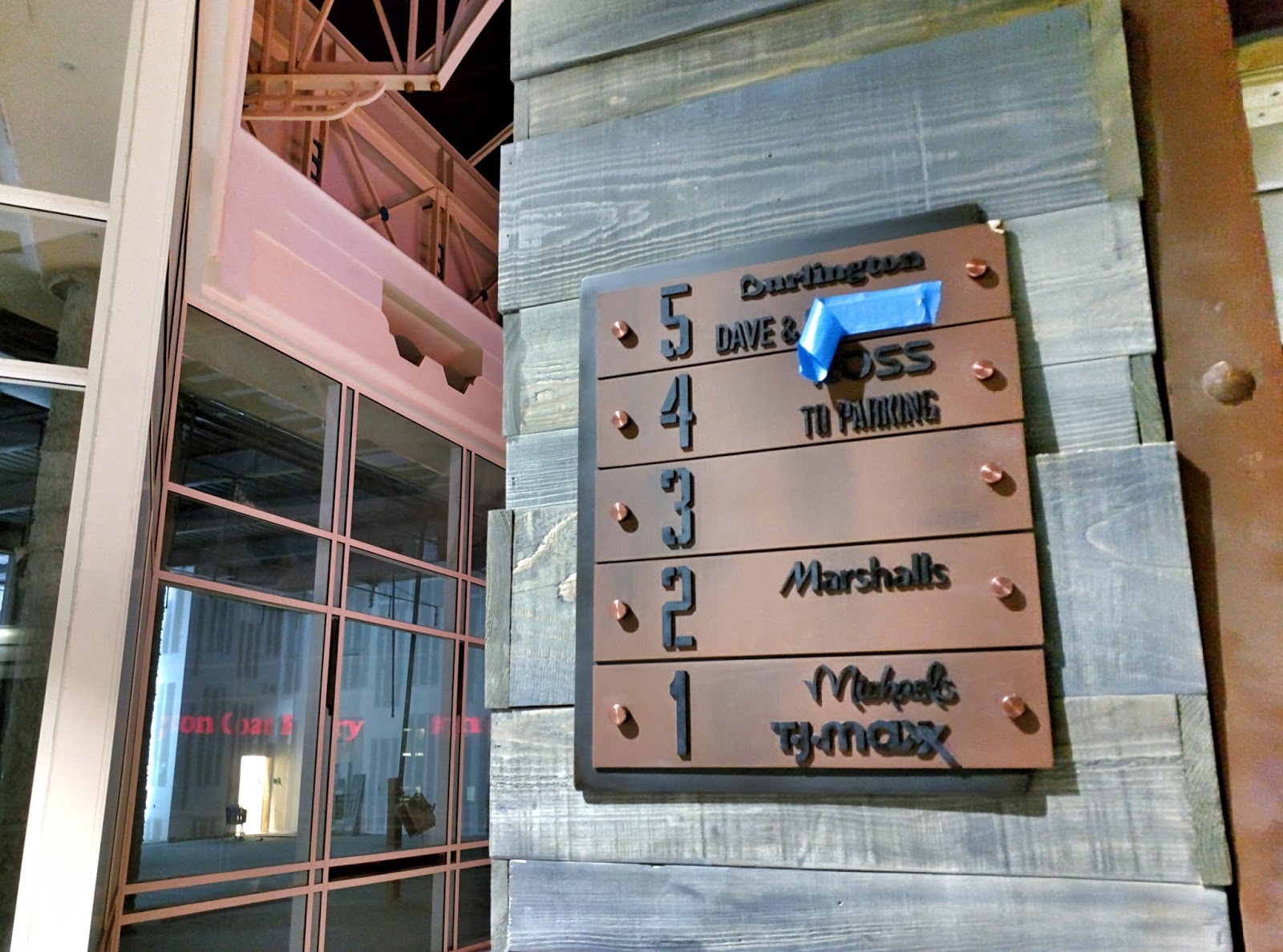 East MoCo First signs of Dave and Buster's at Ellsworth Place in