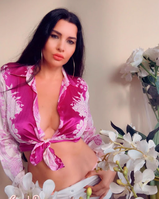 صور لاميتا فرنجية ، احدث صور لاميتا فرنجية بشورت ابيض خطير