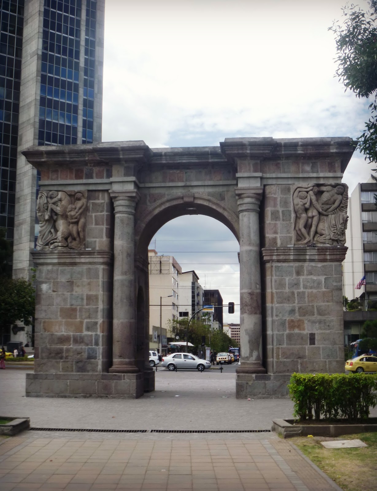 Los ladrillos de Quito Parque El Ejido