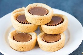 Peanut butter cup cookies