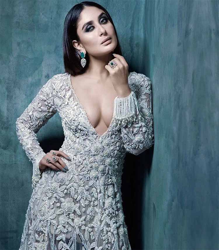 21 Hottest Hd Kareena Kapoor Cleavage Unseen Latest Images Fap 
