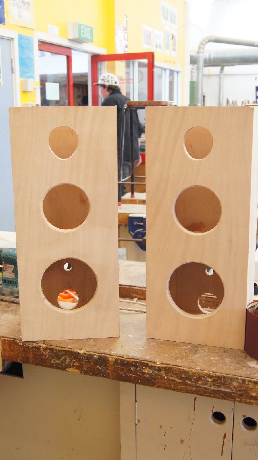 Thomas Fullers PWK 2011 Finished speaker construction.