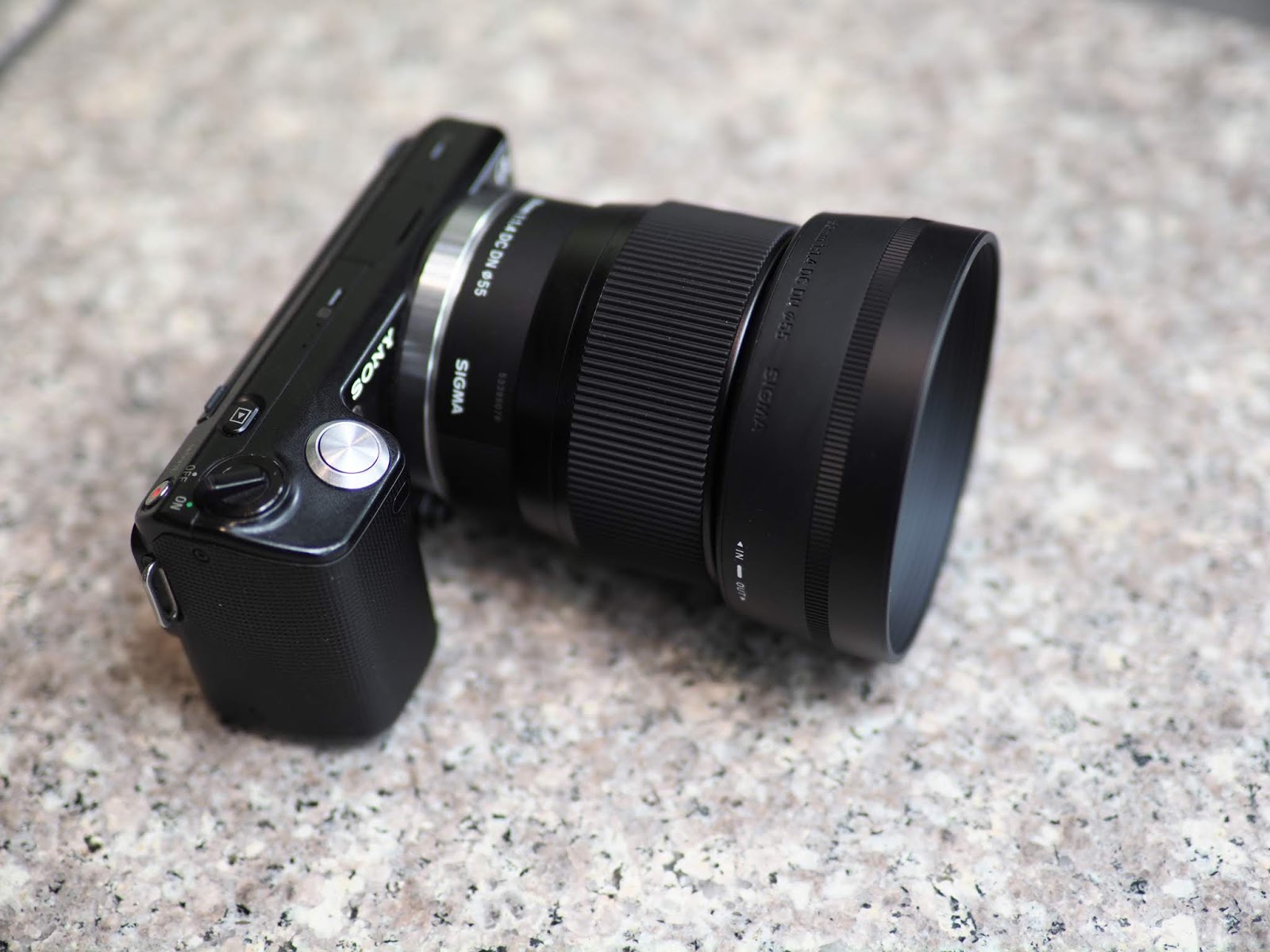 【極美品】SIGMA 56F1.4 DC DN/SE aEマウント