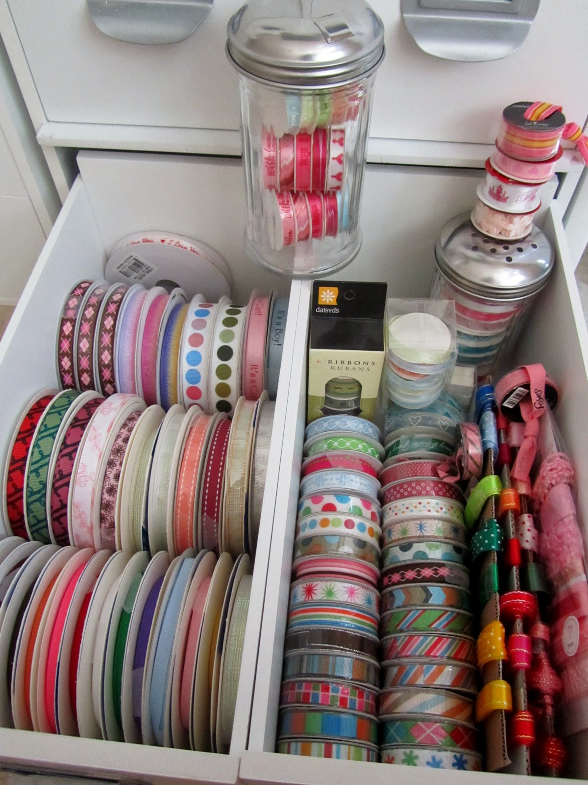 Jingvitations: My Craft Room and Supplies