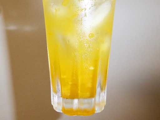 【金太洋】つぶ オレンジみかん 果汁20% つぶ入り飲料