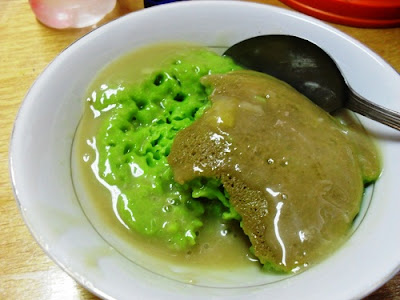 http://kulinerkhasindonesiaaa.blogspot.com/2016/09/resep-lezat-serabi-saus-durian-agen.html
