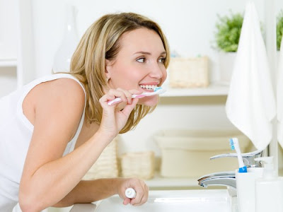 Chăm sóc răng sau cấy implant như thế nào?-4