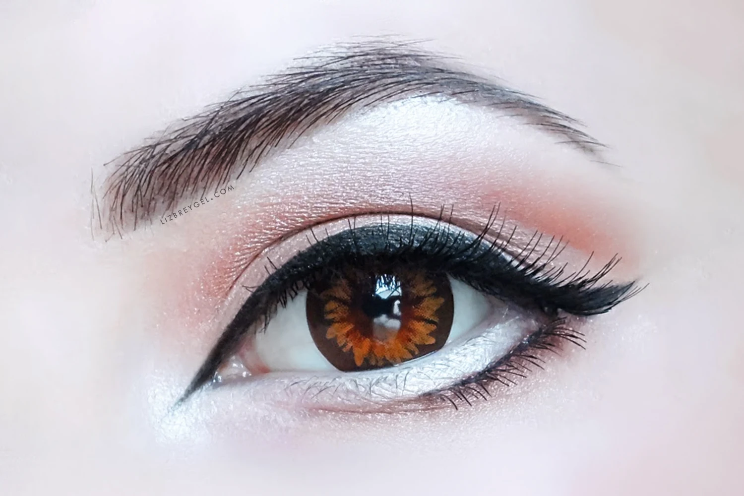 7 Clever Makeup Tricks for Women Who Want Baby Doll Eyes